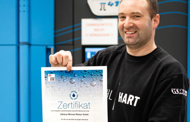 Mitarbeiter mit dem EAA-Aqua Zertifikat